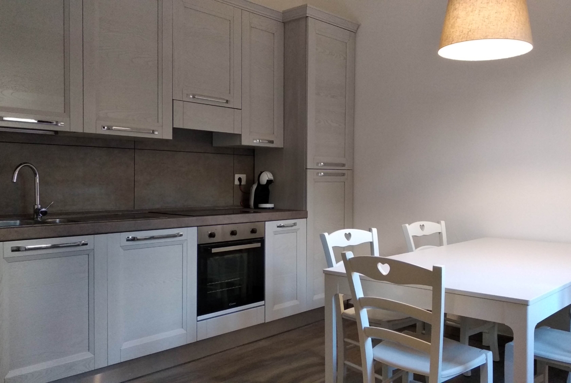 VILLA INDIPENDENTE A 450 MT DALLA SPIAGGIA – COMPLETAMENTE RISTRUTTURATA