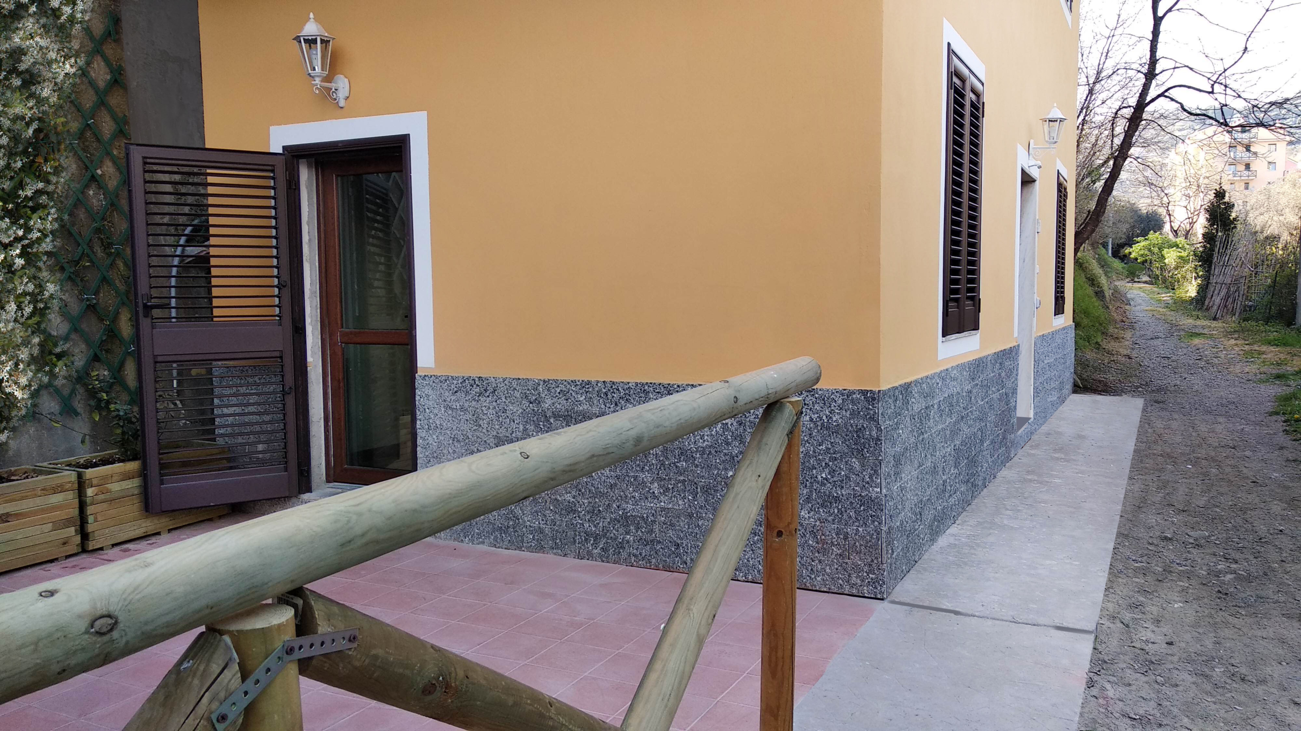 VILLA INDIPENDENTE A 450 MT DALLA SPIAGGIA – COMPLETAMENTE RISTRUTTURATA
