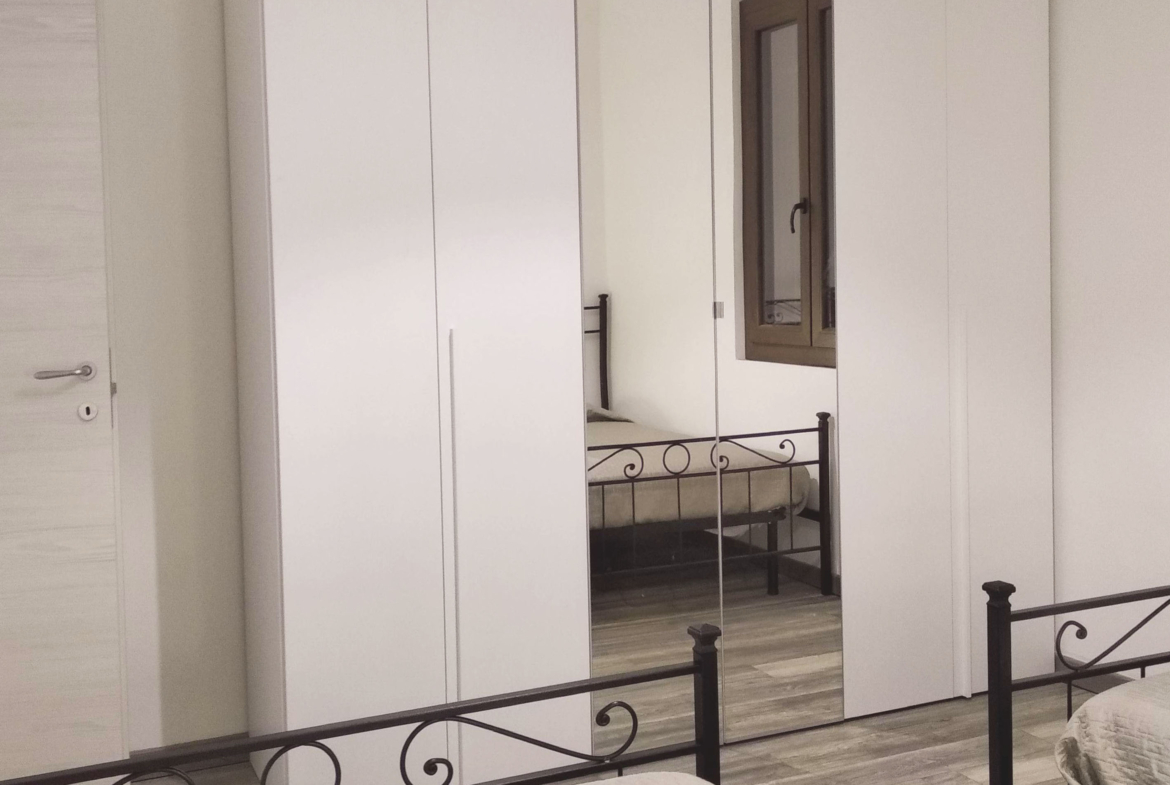 VILLA INDIPENDENTE A 450 MT DALLA SPIAGGIA – COMPLETAMENTE RISTRUTTURATA