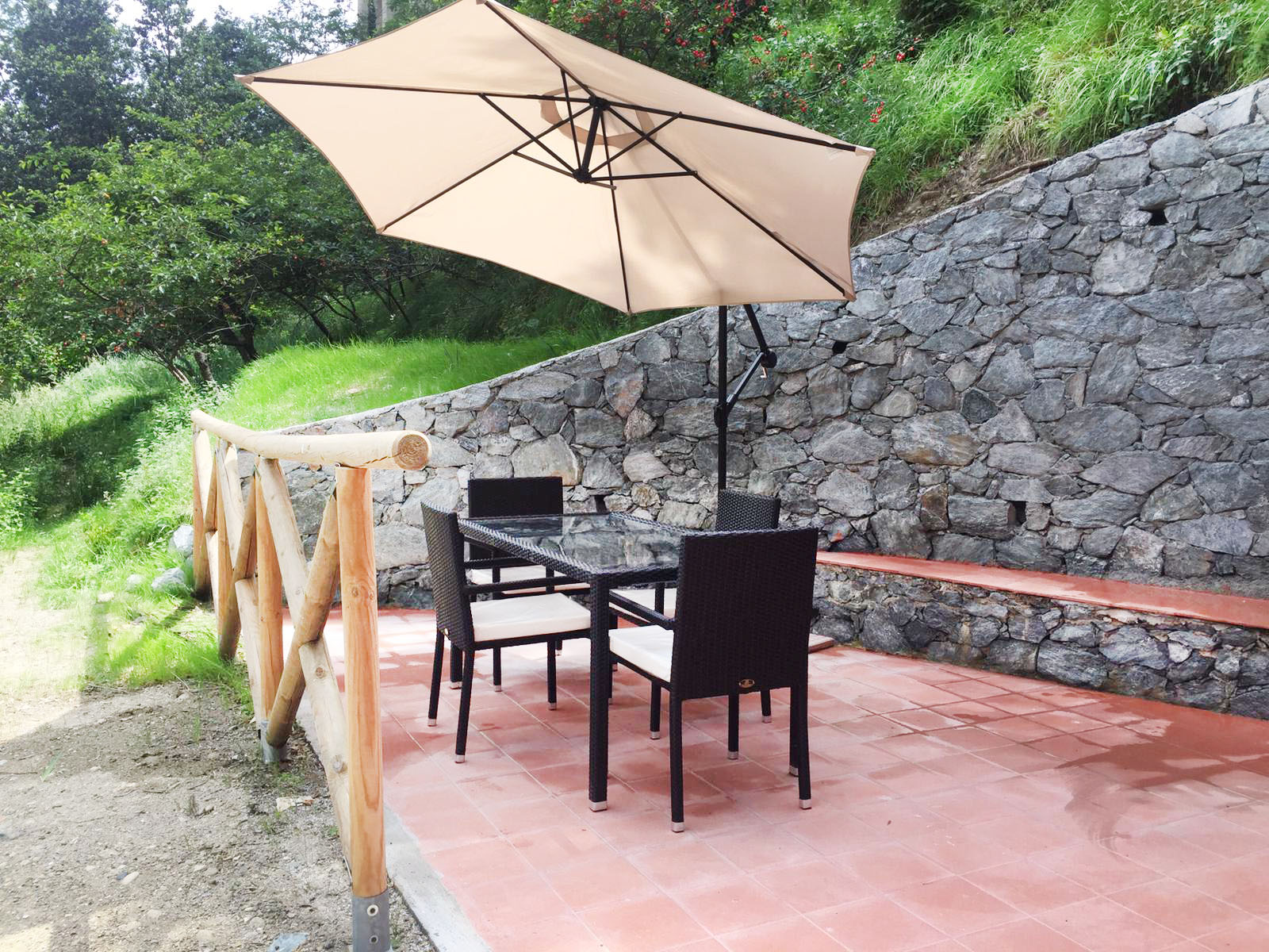 VILLA INDIPENDENTE A 450 MT DALLA SPIAGGIA – COMPLETAMENTE RISTRUTTURATA
