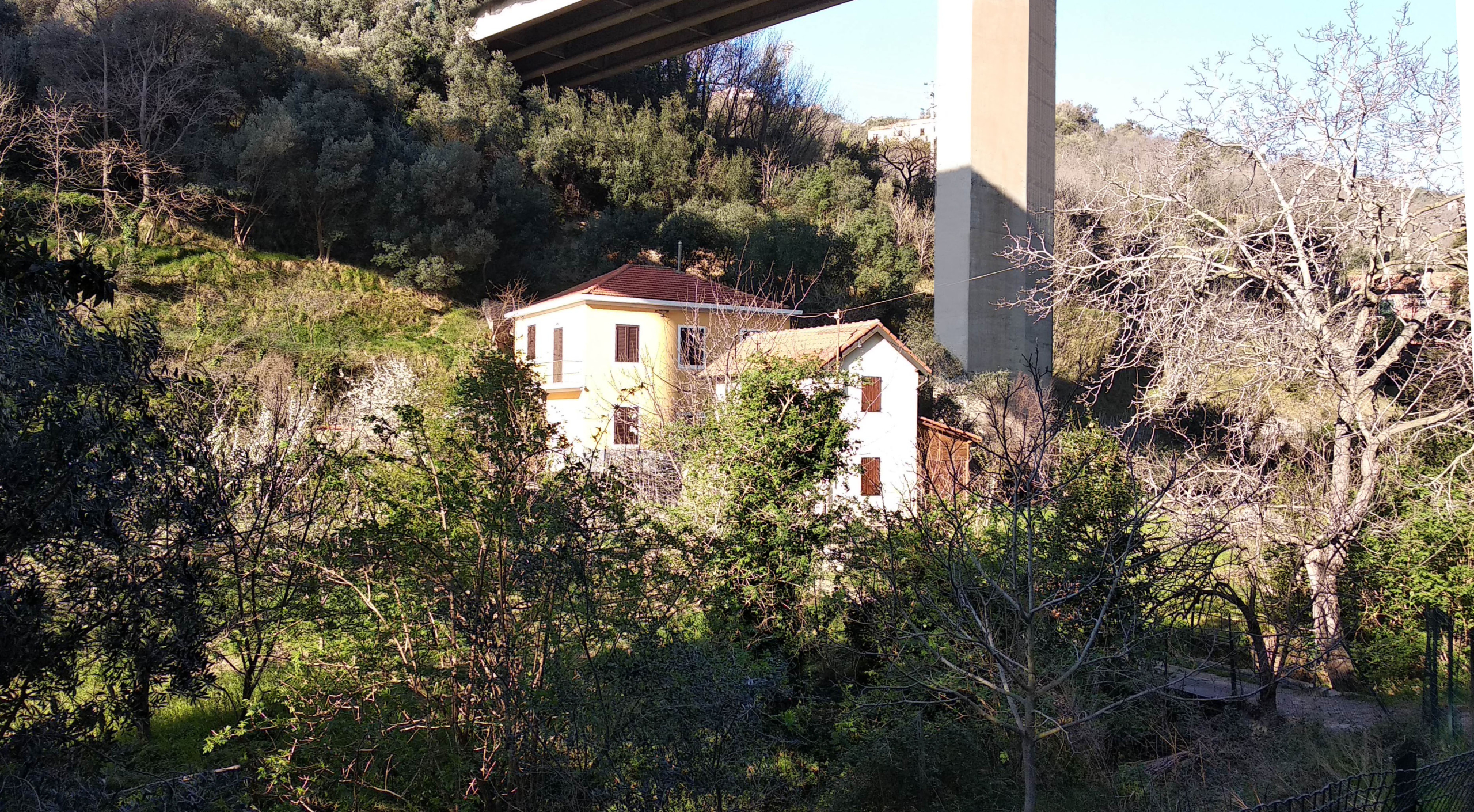 VILLA INDIPENDENTE A 450 MT DALLA SPIAGGIA – COMPLETAMENTE RISTRUTTURATA